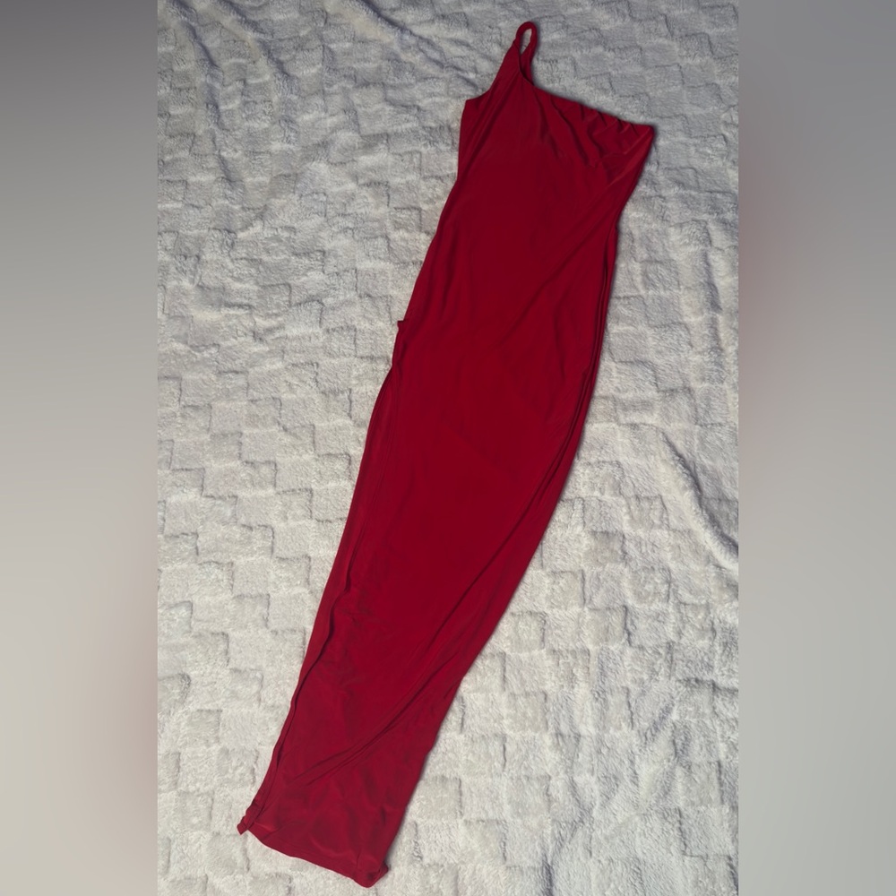 The Jessica Rabbit Gown
